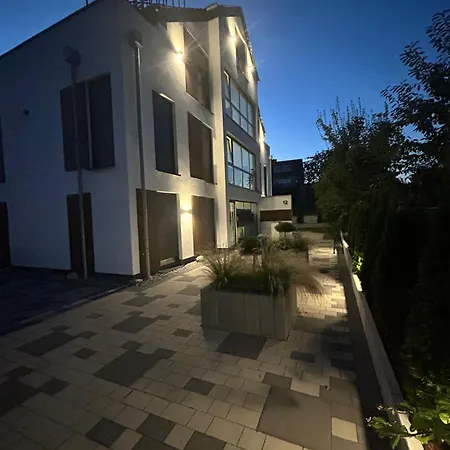 Penthouse-apartment Maucy 1 Apartman *