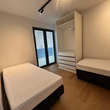 Apartament Penthouse-apartment Maucy 1